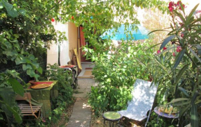 Joli studio avec jardinet